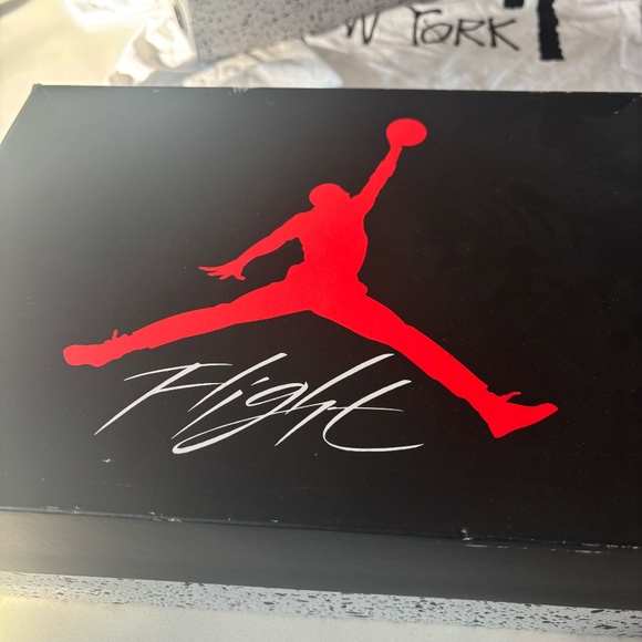 Jordan 4 military blacks main image 4